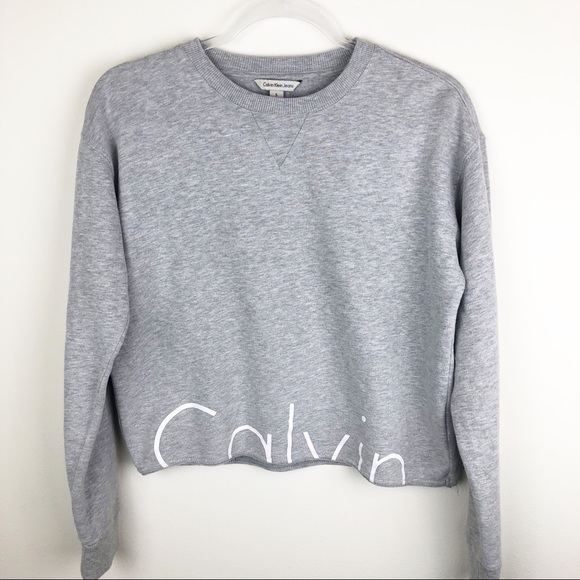 Calvin Klein Jeans Sweaters - Calvin Klein Jeans - Gray cropped sweatshirt